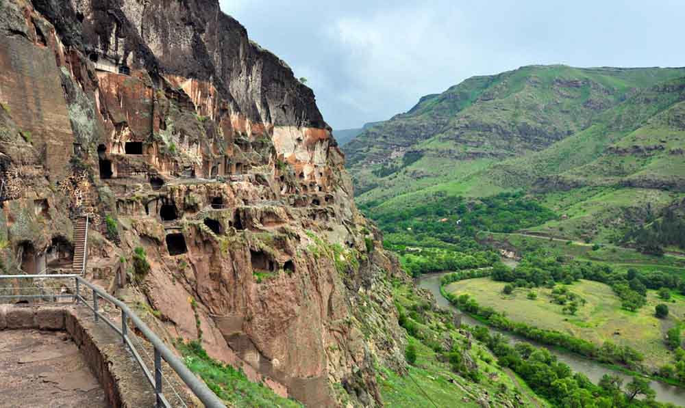 Тайны южной и восточной Грузии     (8 дней)